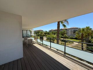  Appartement à louer 4 pièces 104 m²