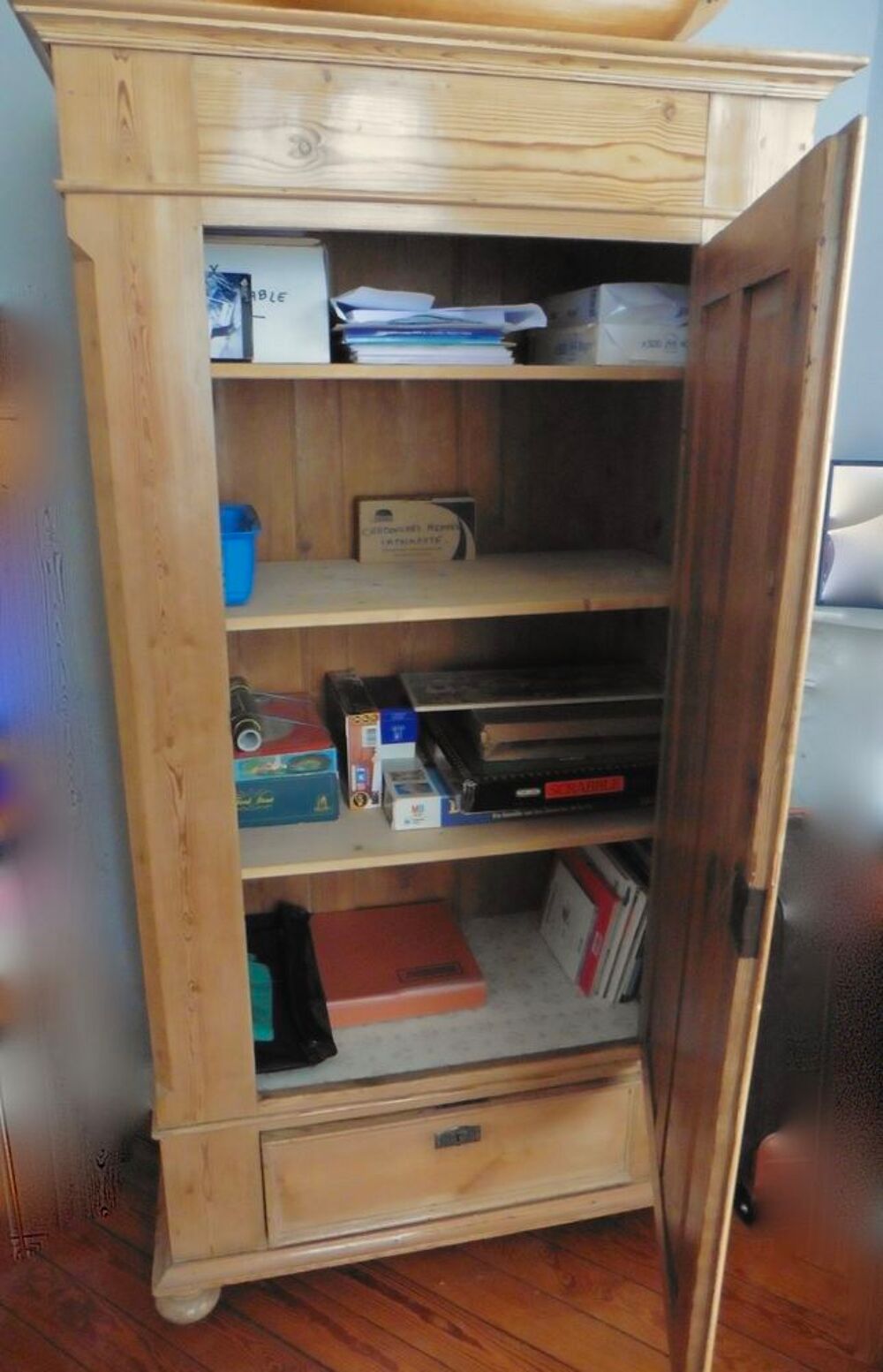 armoire , lit 90cm en Pitchpin Meubles