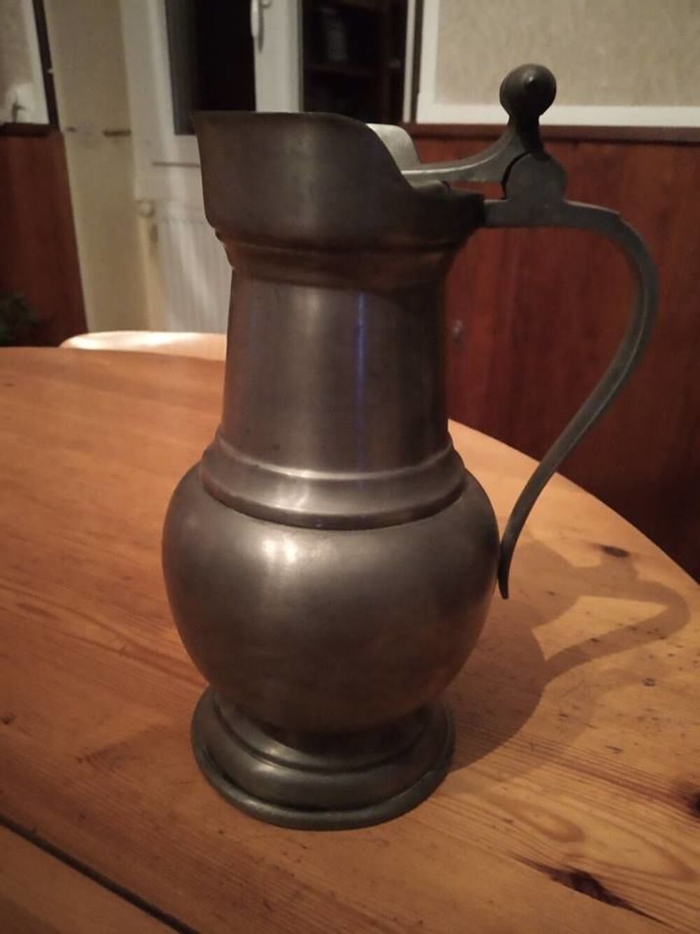 Pot &agrave; vin en &eacute;tain Décoration