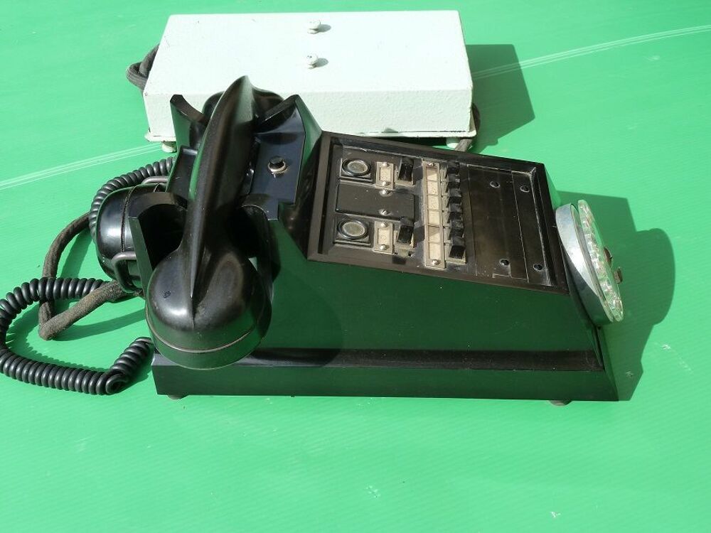 Ancien t&eacute;l&eacute;phone Téléphones et tablettes