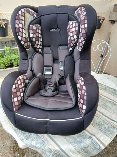 Siège auto pour bébé entre 0 et 18 Kg 50 Oradour-sur-Vayres (87)
