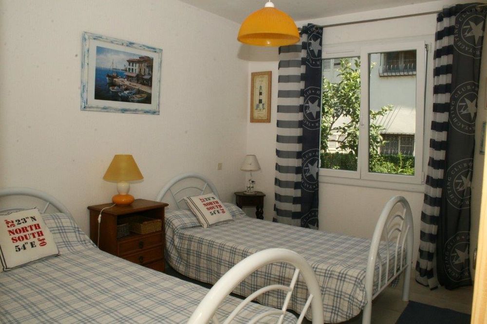   appartement vacances Provence-Alpes-Côte d'Azur, Hyères (83400)