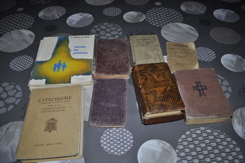 Ancien livre catholique avec ses cantiques 80 Perreuil (71)