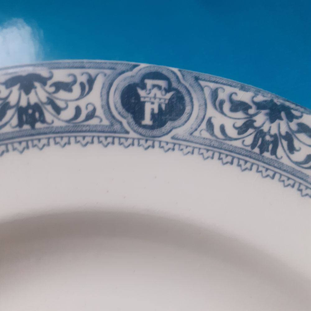 3 assiettes creuse Terre de Fer Salins Fran&ccedil;ois 1e Cuisine