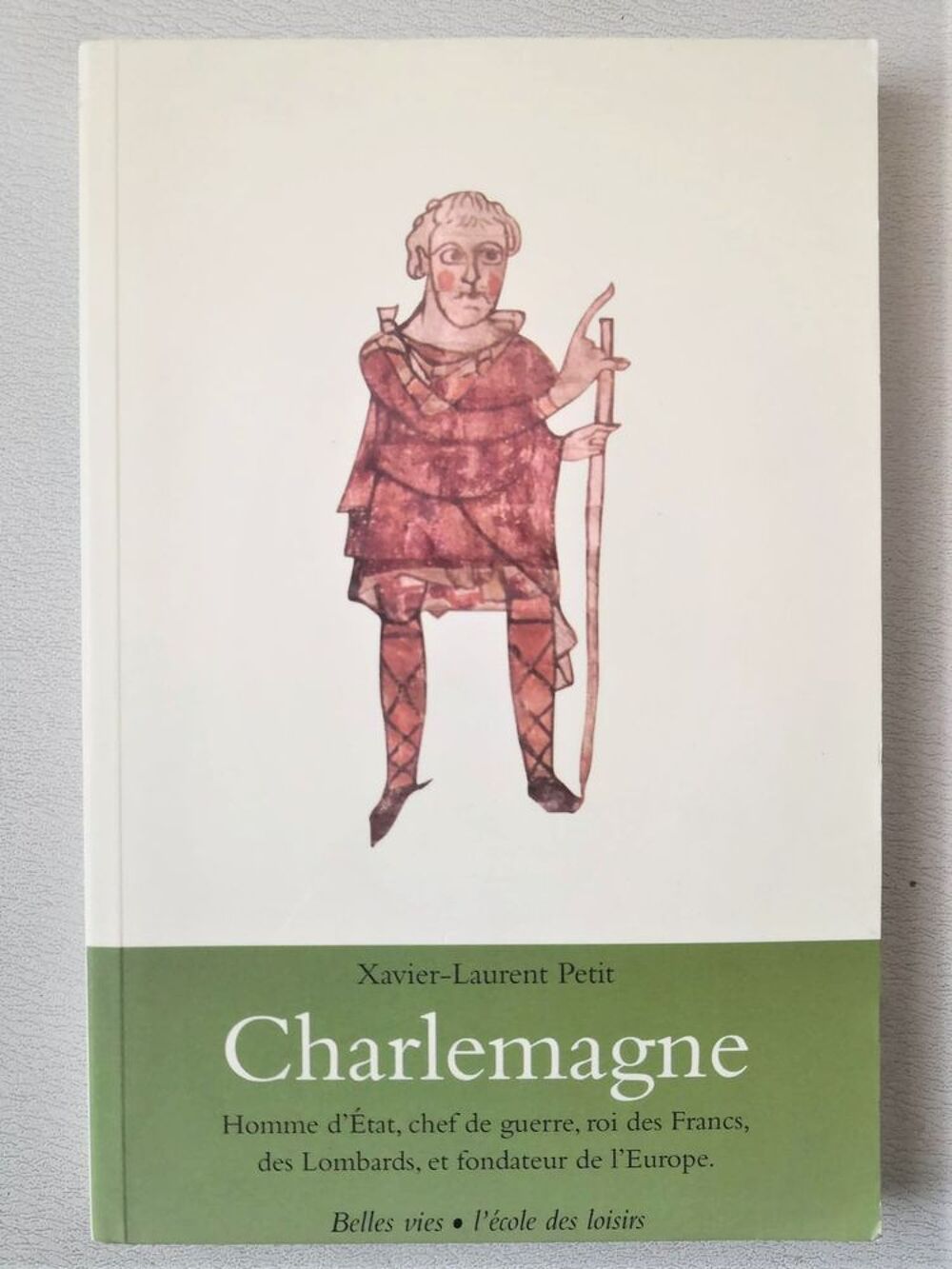 Charlemagne - Xavier-Laurent Petit - l'&eacute;cole des loisirs Livres et BD