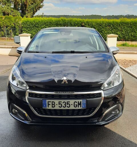 Peugeot 208 PureTech 82ch S&S BVM5 Tech Edition