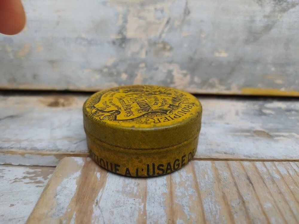 Boite T&ocirc;le Publicitaire Tr&eacute;sor du Troupier Tours 14-18 WW1 