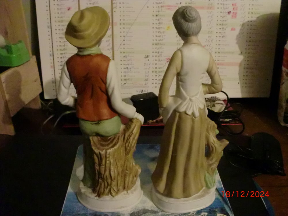 personnage en porcelaine biscuit Décoration