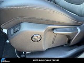 Grandland 1.5 Diesel 130 ch BVA8 Elegance Business 2022 occasion 10600 La Chapelle-Saint-Luc