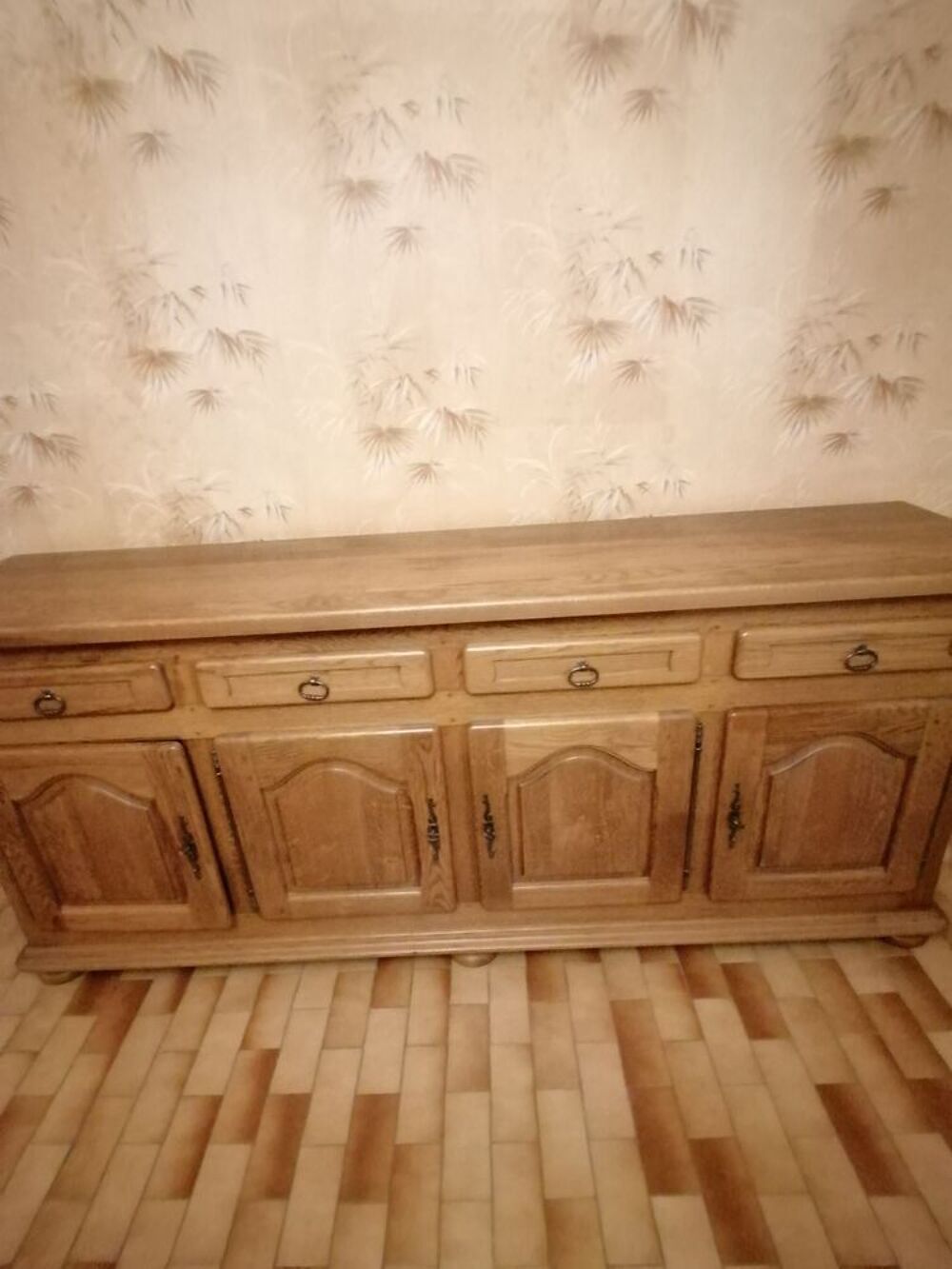 Buffet en ch&ecirc;ne massif 4 portes 4 tiroirs ? Excellent &eacute;tat Meubles