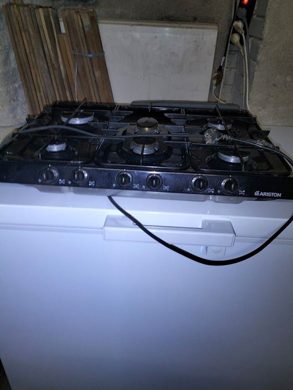 plaque de cuisson 6 bruleurs hariston Electroménager