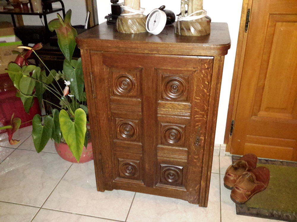 Machine &agrave; coudre Meubles