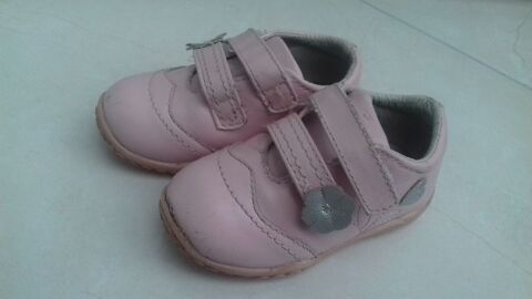 Baskets roses taille 21 4 Taverny (95)