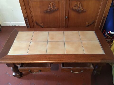 Table de salon 80 F�re-en-Tardenois (02)