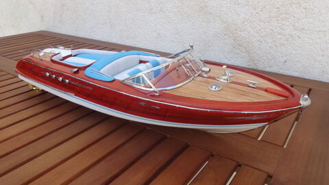 Maquette bateau Riva Aquarama 65 cm 369 Grasse (06)