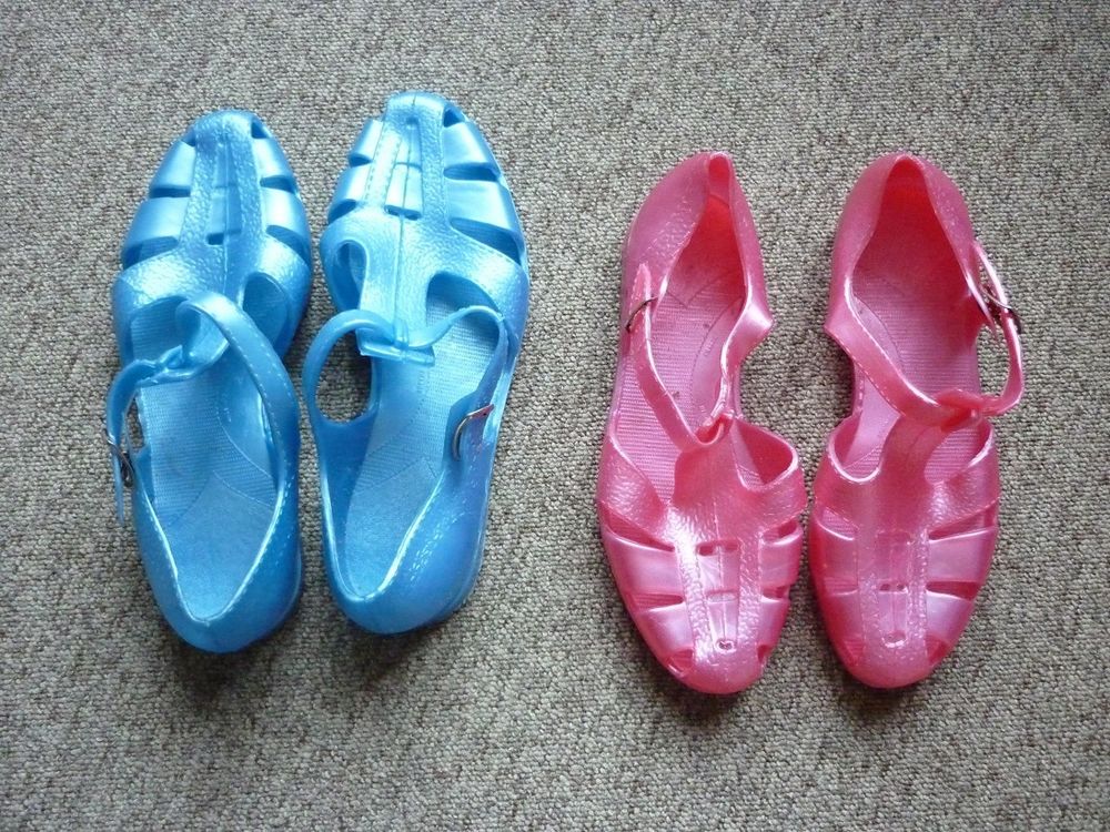 2 paires "M&Eacute;DUSES" sandales plage vintage (Tailles 38 &amp; 40) Chaussures