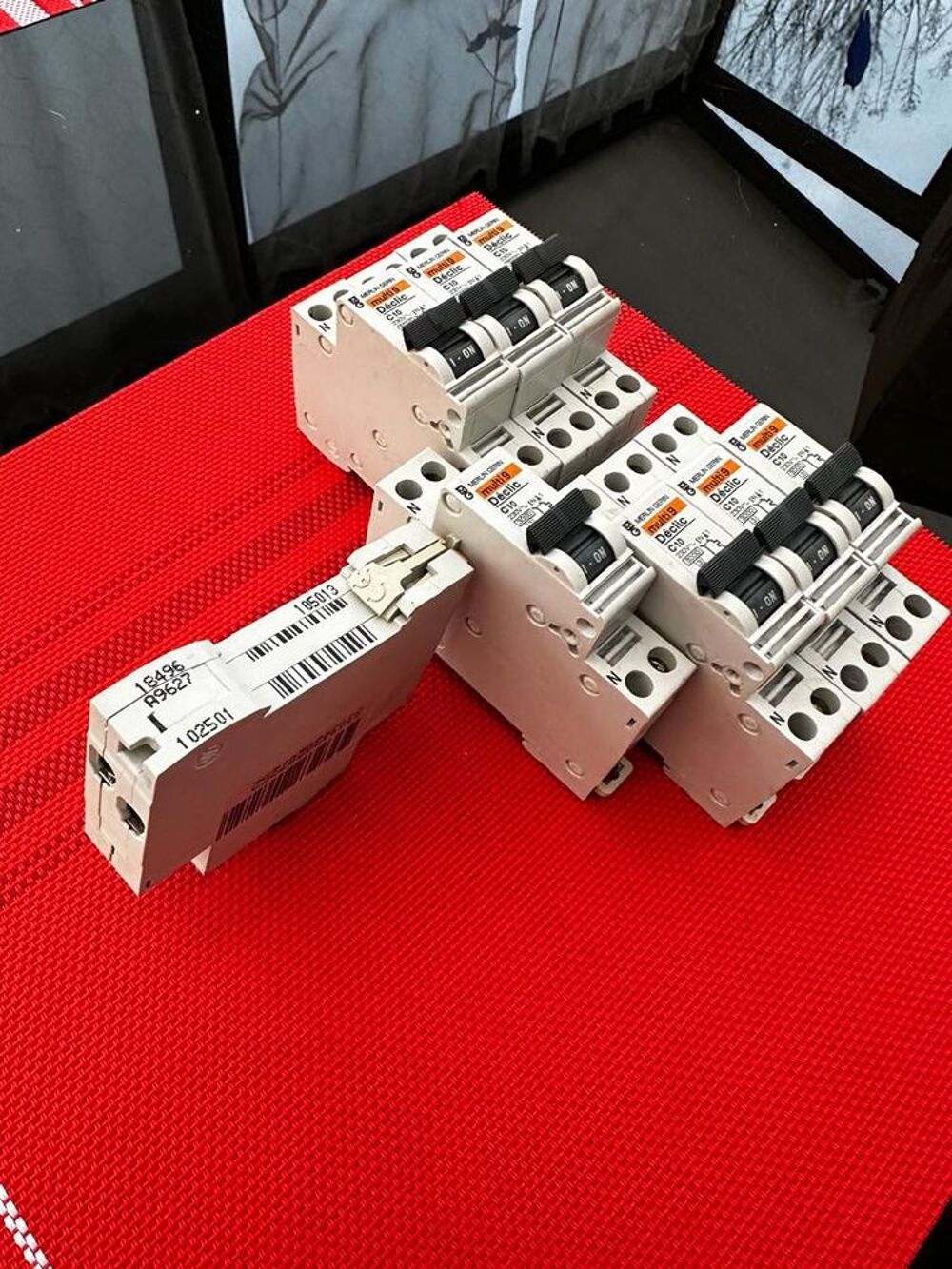Disjoncteur diff&eacute;rentiel 10 A Bricolage