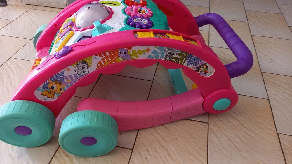 TROTTEUR MULTI-ACTIVITES Jeux / jouets