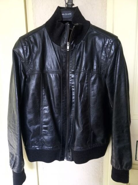 Blouson en croute de cuir noir, 60 Six-Fours-les-Plages (83)