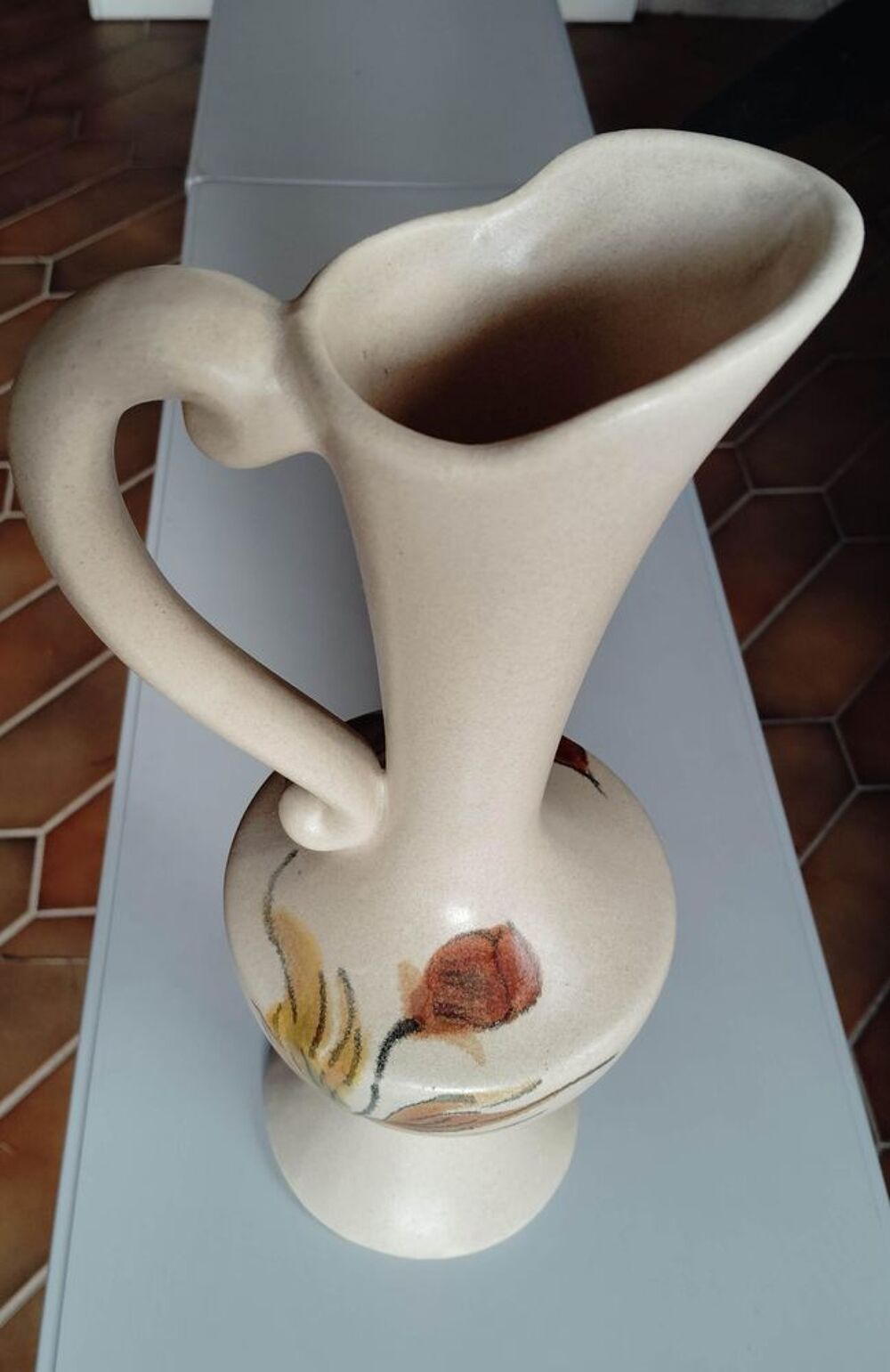 Pichet ou Vase en c&eacute;ramique, de la DR&Ocirc;ME : Poet-laval Décoration