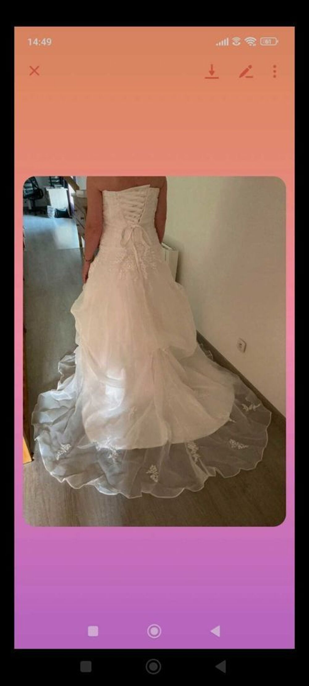 Robe de mari&eacute;e neuve Vêtements