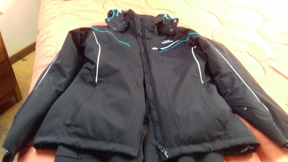 ENSEMBLE VETEMENTS SKI FEMME Vêtements