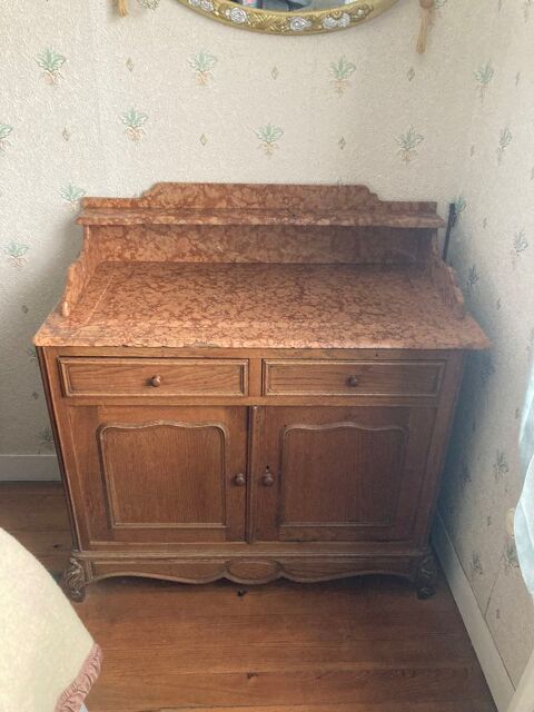 Table de toilette dessus marbre + bois Gouy (76)