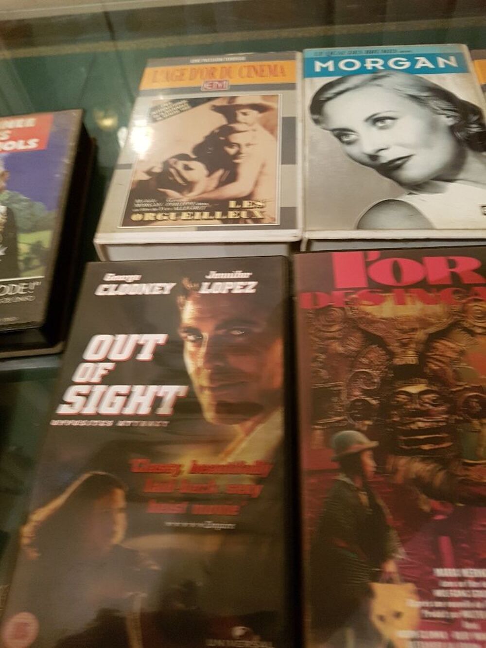 Cassettes video de films et 1 de Michel Sardou
Audio et hifi