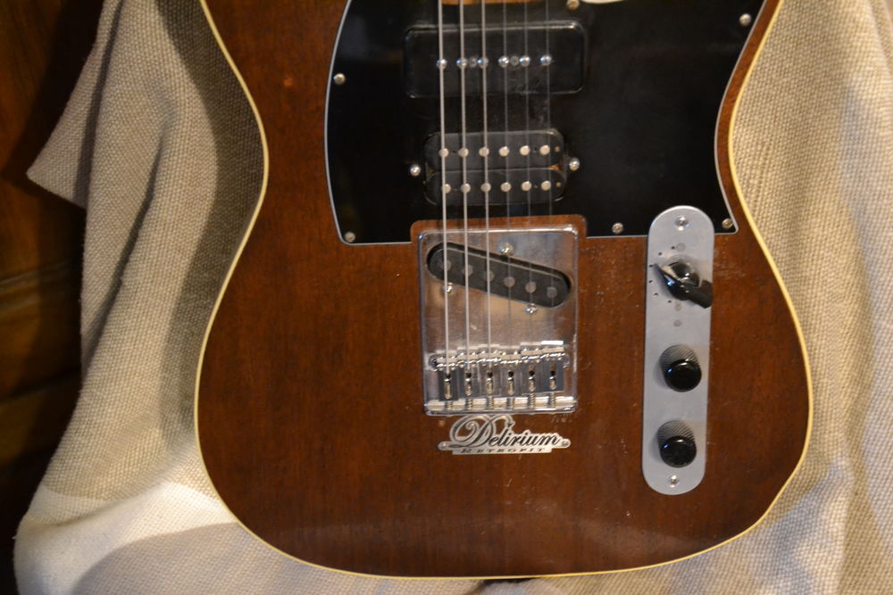 guitare DELIRIUM Instruments de musique