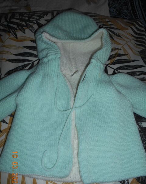 veste  laine   capuche, vert pomme, pour BB taille 3/6 mois 3 Ervy-le-Chtel (10)