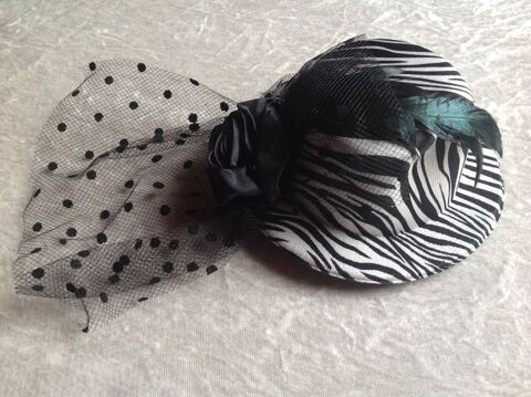 SERRE-T�TE MINI CHAPEAU R�TRO Z�BR� ROSE N & BLANC Envoi Pos 3 Tr�gunc (29)