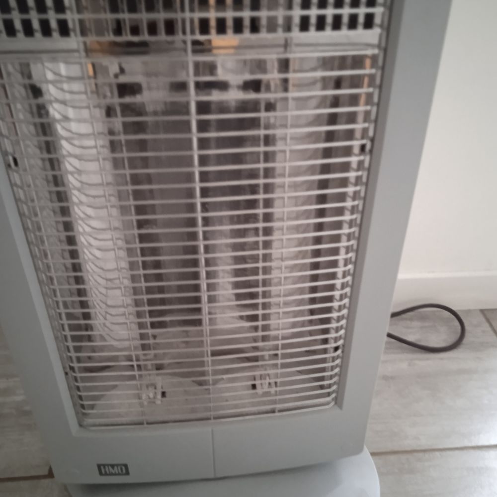 convecteur &eacute;lectrique halog&egrave;ne 2*500 watts oscillant Bricolage