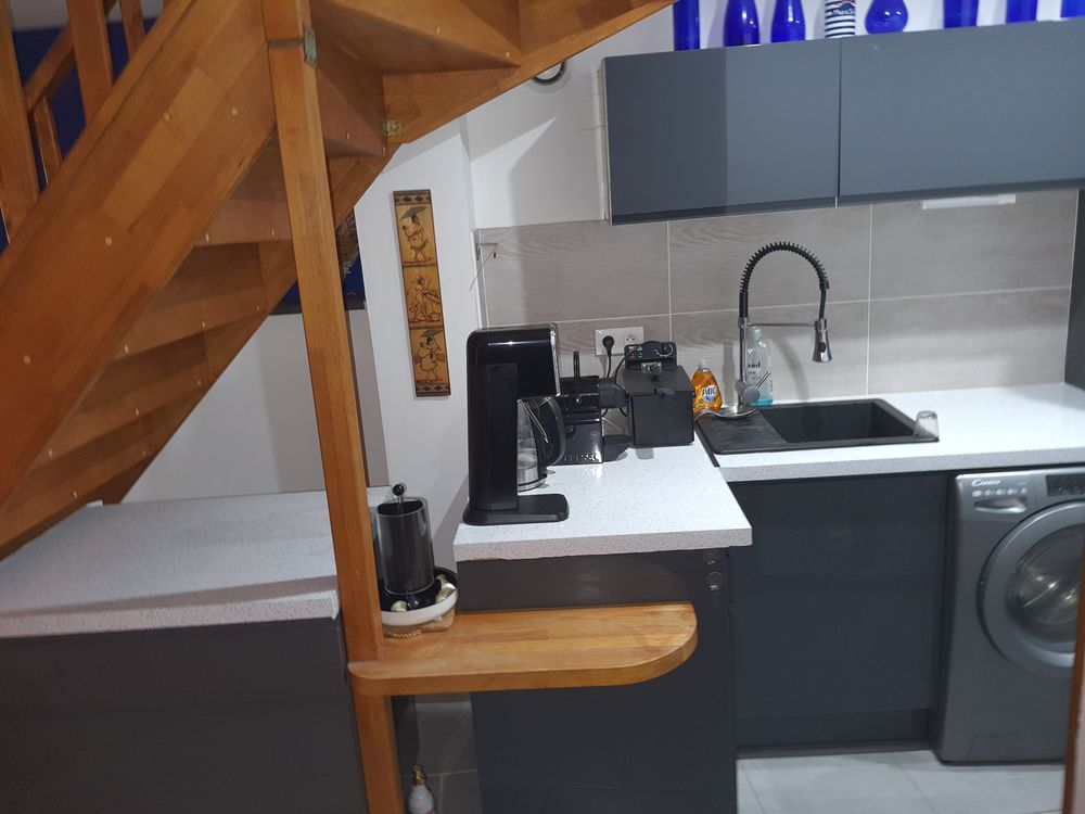 Location Appartement Beau T3 BIS en duplex Meublé, haut de gamme, Climatisé Lodève