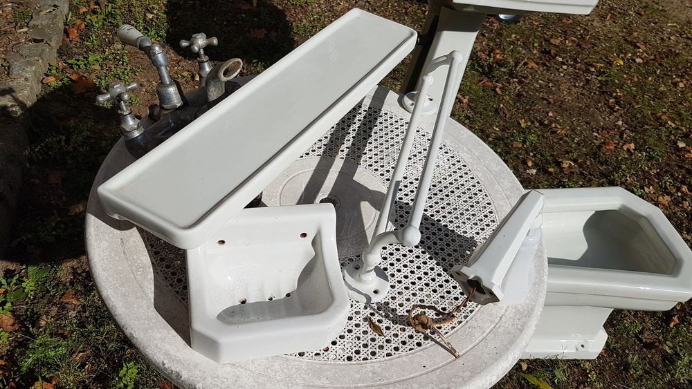 Ensemble Vintage - Bidet et Lavabo sur colonne et +++ Meubles