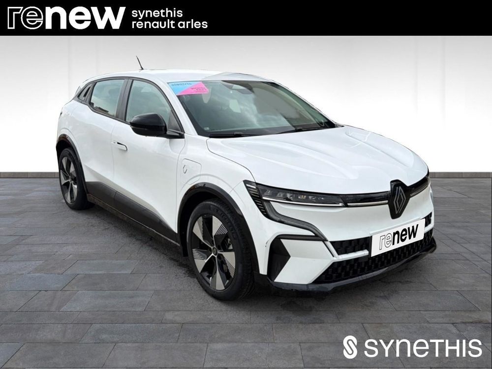 M&eacute;gane Megane E-Tech EV40 130ch standard charge Equilibre 2023 occasion 13200 Arles