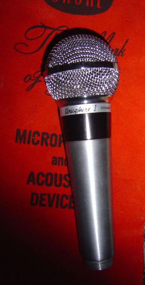 MICROPHONE 
SHURE
0 Caumont (09)
