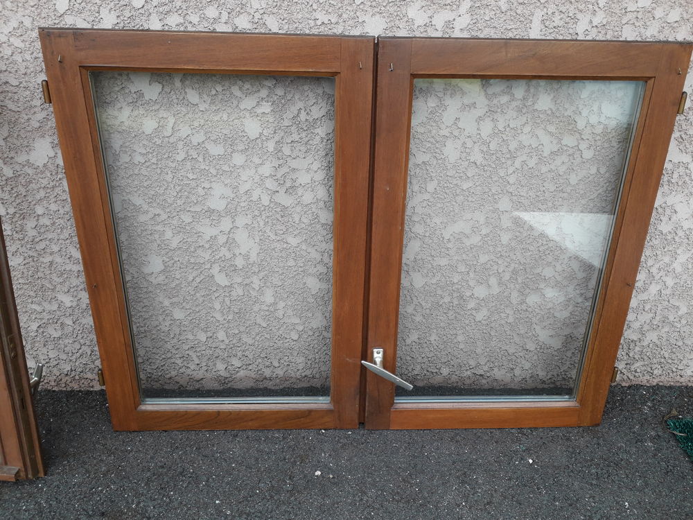 fen&ecirc;tres, porte d entr&eacute;e et chauffe eau: Meubles