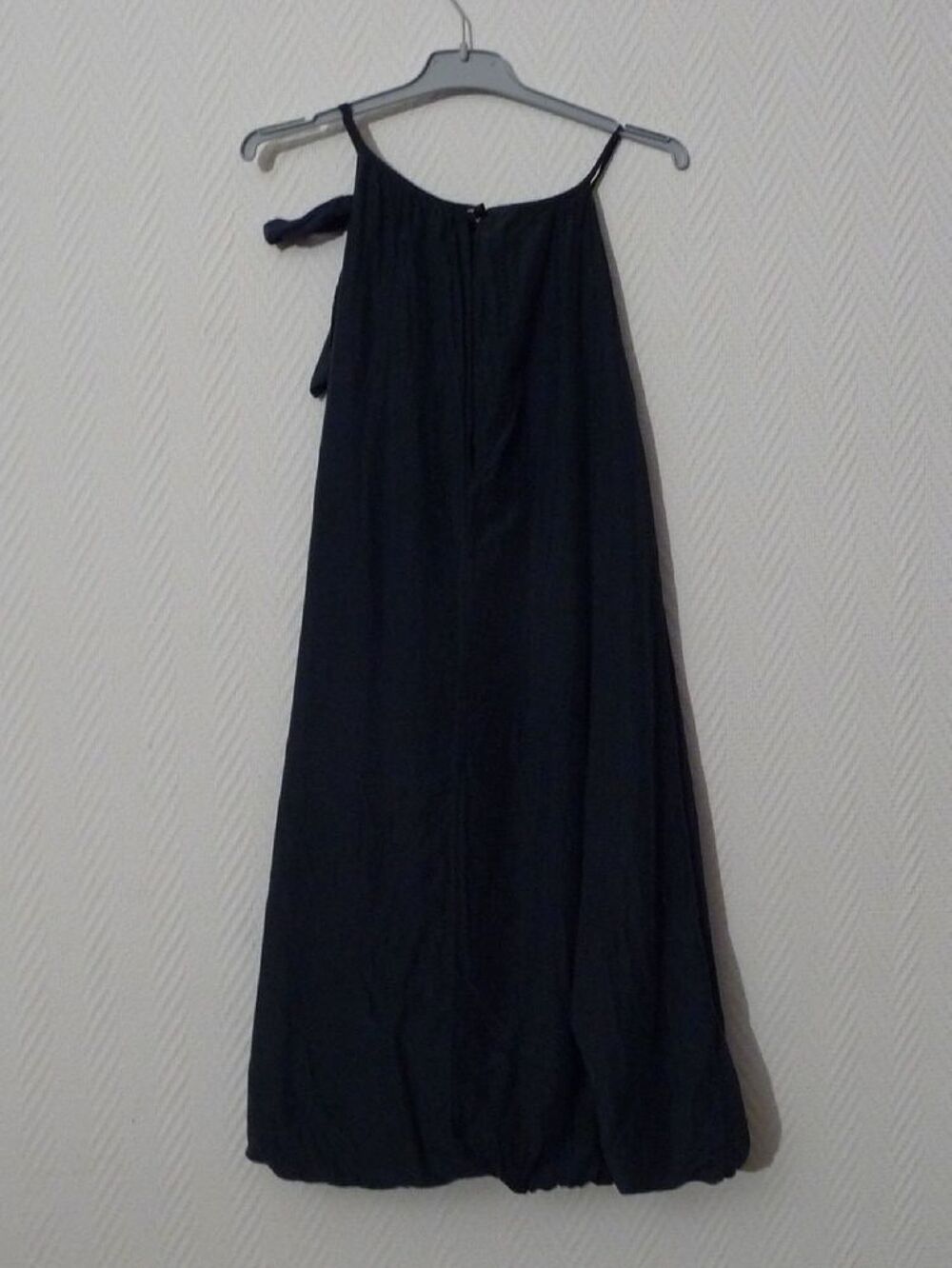 Robe &agrave; Bretelles Bleu Marine en Soie et Coton- Montan Vêtements