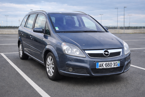 Opel zafira 1.9 CDTI - 120 ch FAP Cosmo Pack