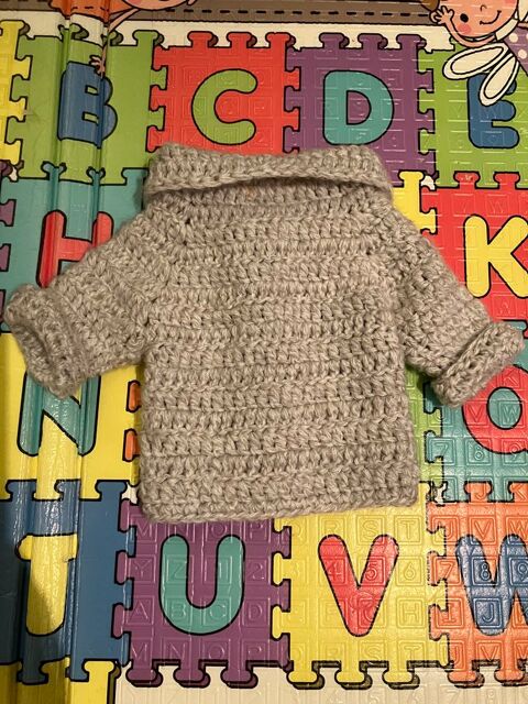 gilet neuf fait � la main taille 3 mois 5 Br�m�nil (54)