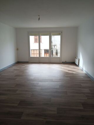 Appartement à louer 3 pièces 75 m² Bourbonne-les-bains