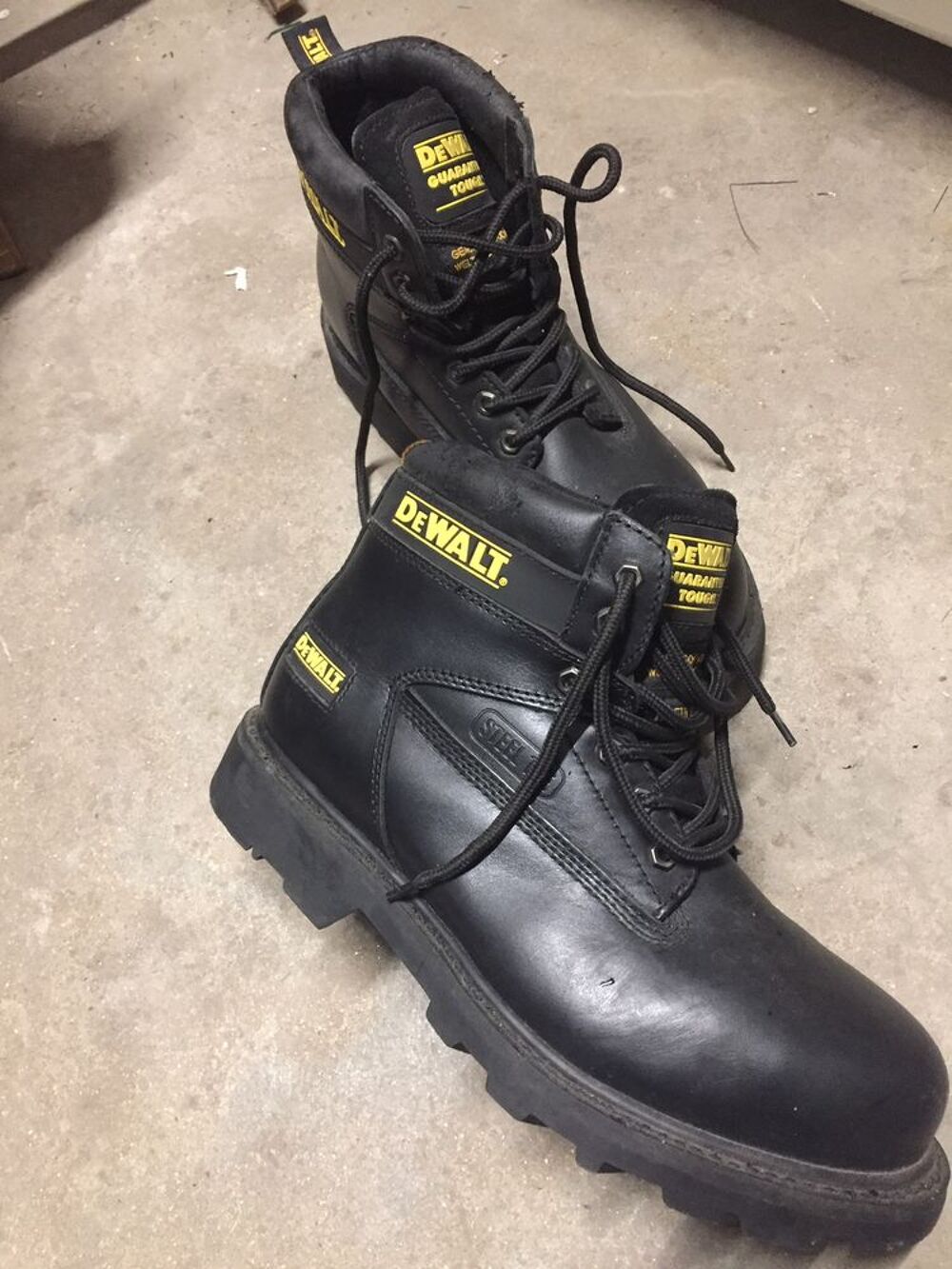 Chaussures de s&eacute;curit&eacute; Maxi DeWALT Chaussures