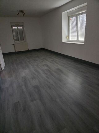  Appartement à louer 4 pièces 99 m² Hadol