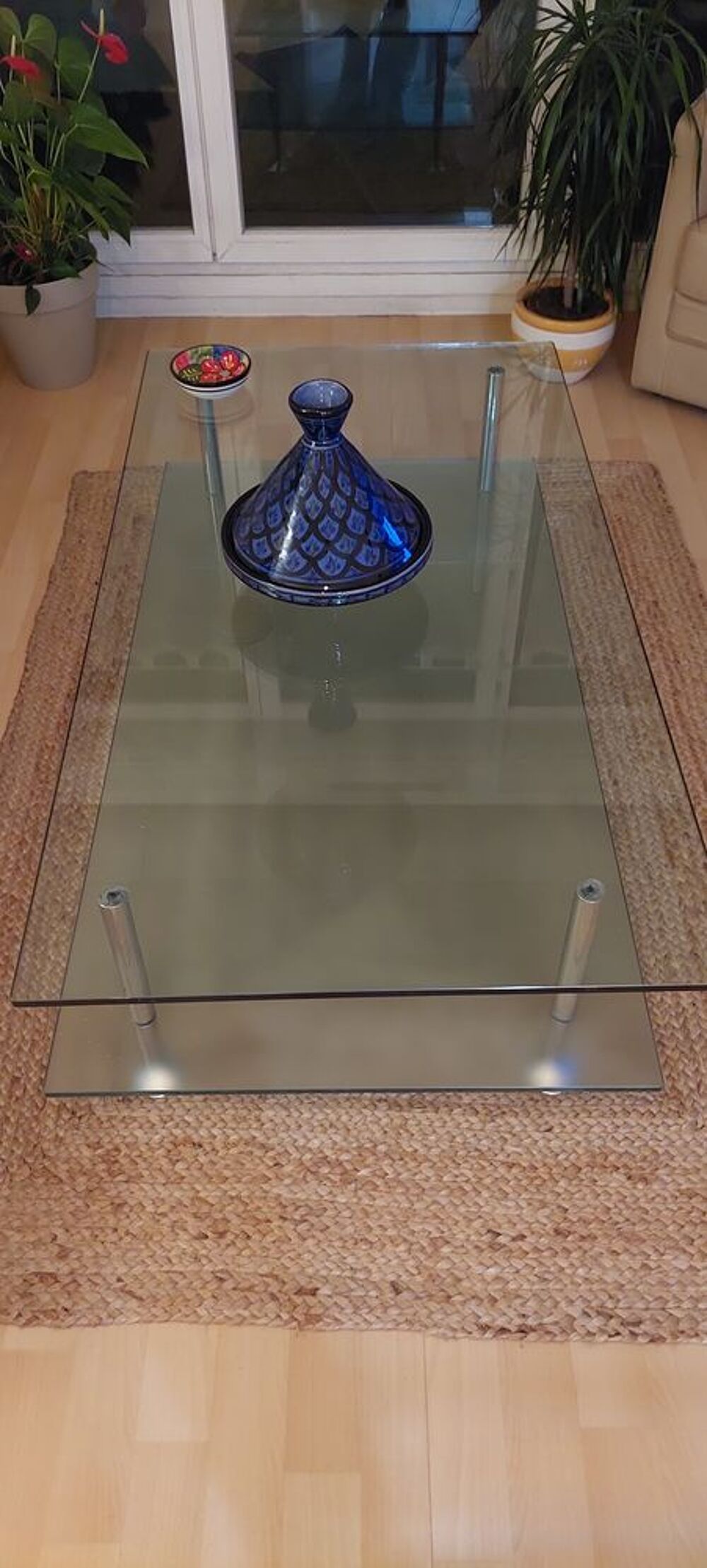 Table basse de salon en verre en tr&egrave;s bon &eacute;tat Meubles