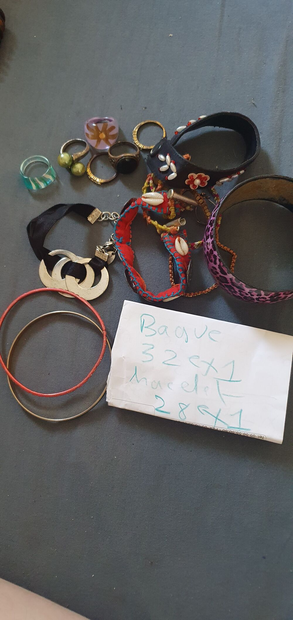 Je suis Audrey je mes bijoux collier bracelet bague Bijoux et montres