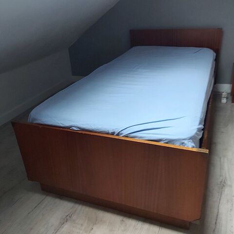 chambre à coucher 1 personne 120 Nantes (44)