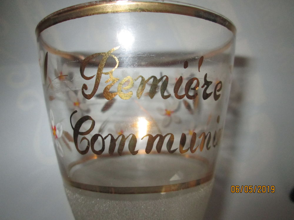 verre de ma communion ancien en cristal Décoration