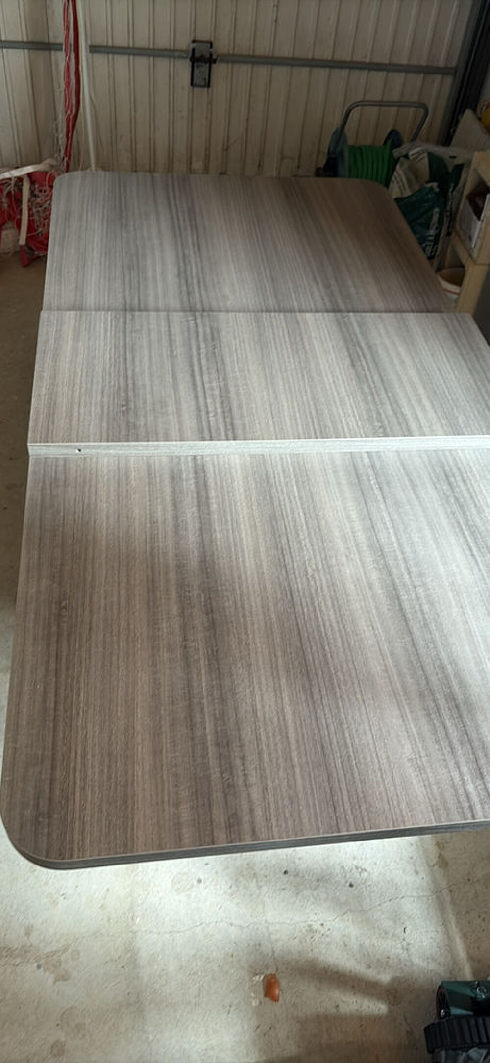 Table salle &agrave; manger Meubles