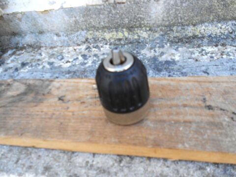 Mandrin de Perceuse Auto Serrant 5 Saint-Gildas-des-Bois (44)