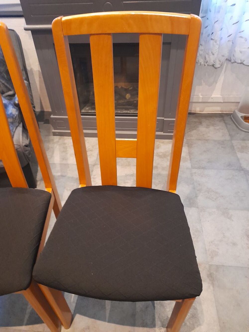 Salle &agrave; manger en pin massif Meubles